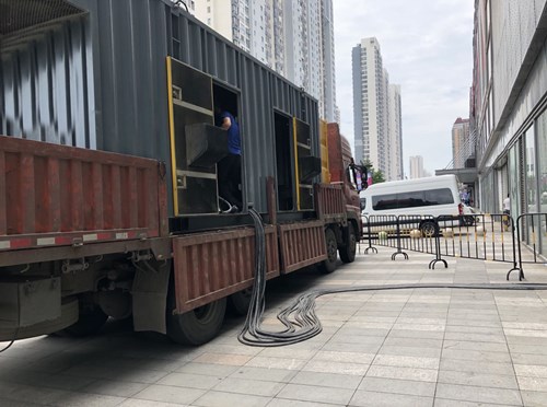 门源冷却液不足的情况下如何检查柴油发电机组？